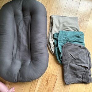 Snuggle Me lounger with 3 covers